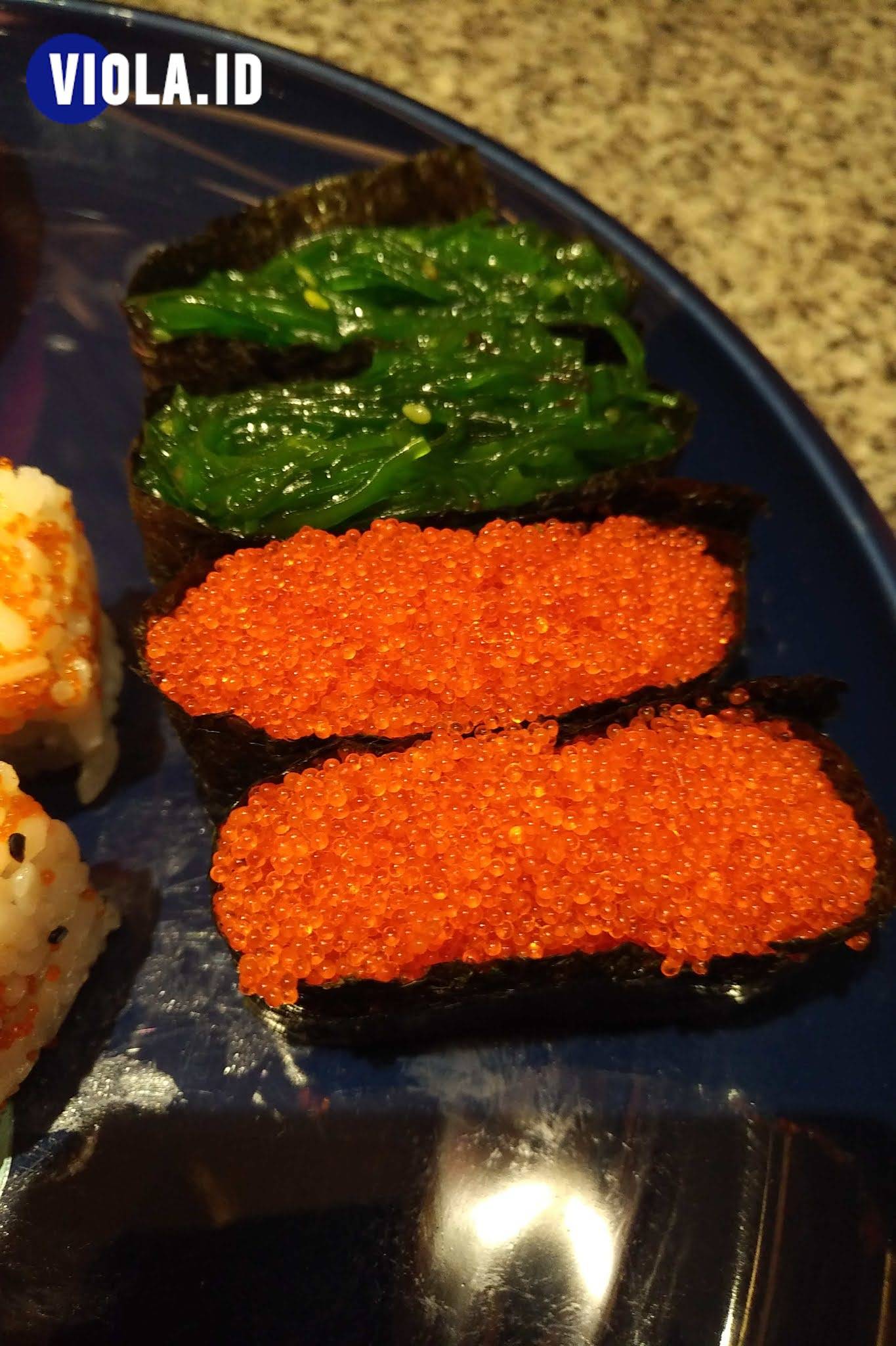 Makan Sushi