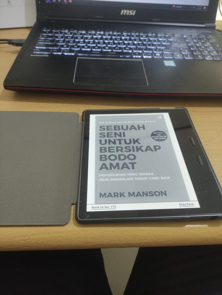 Buku Seni bersikap bodo amat