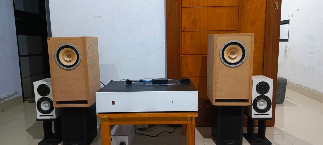 DIY Bookshelf speaker dengan Lii Audio F6